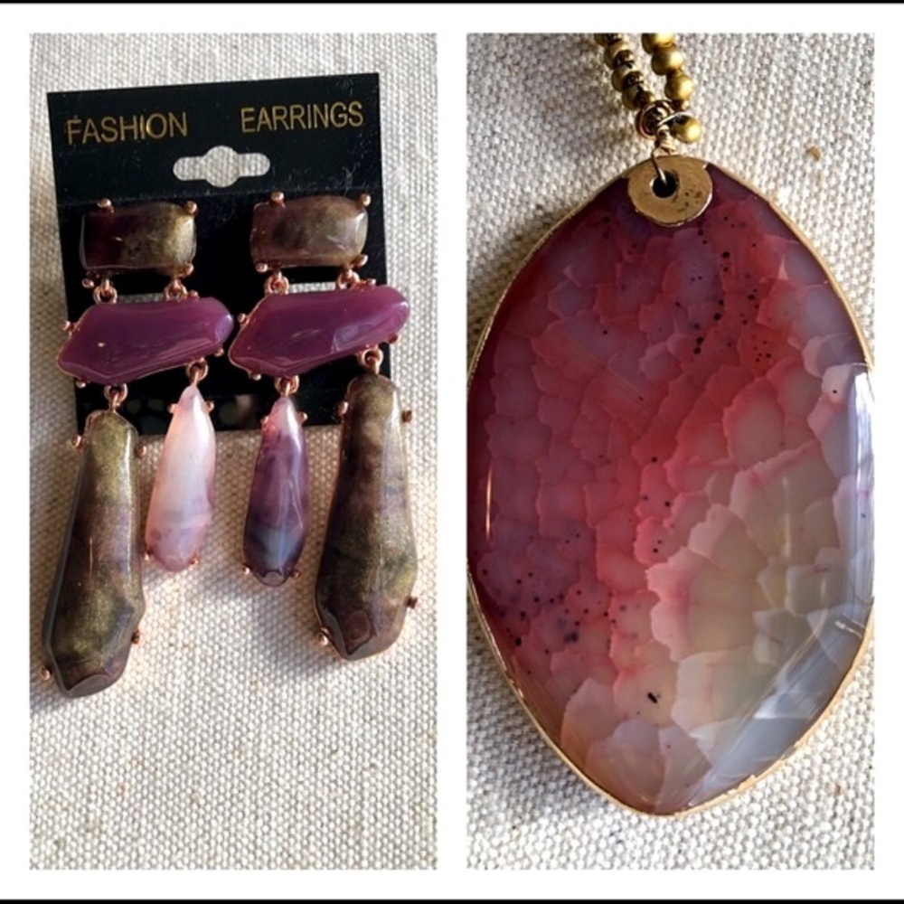 Artisan pink agate  Gold trimmed necklace earrings